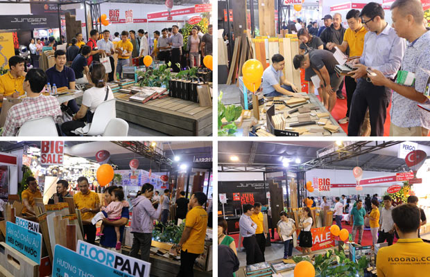 Khách hàng tham quan gian hàng