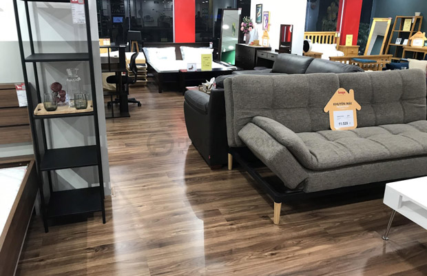 Sàn gỗ màu Óc Chó đen nâu hiện đại