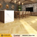 Sàn gỗ xương cá Lamton Herringbone D8202HR Adare Oak - 12mm - AC3 - AQ4